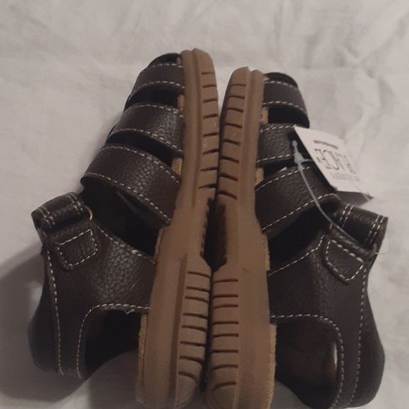 Children's place tobbler  slipper - Picture 5 of 8